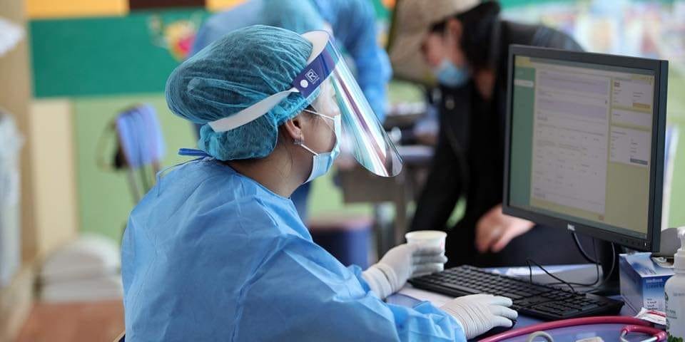 Нийслэлийн  БГД, СБД, СХД-ийн эмнэлэгт “Ковид-19”-ийн халдвараар өвчилсөн иргэдийг эмчилж эхэллээ