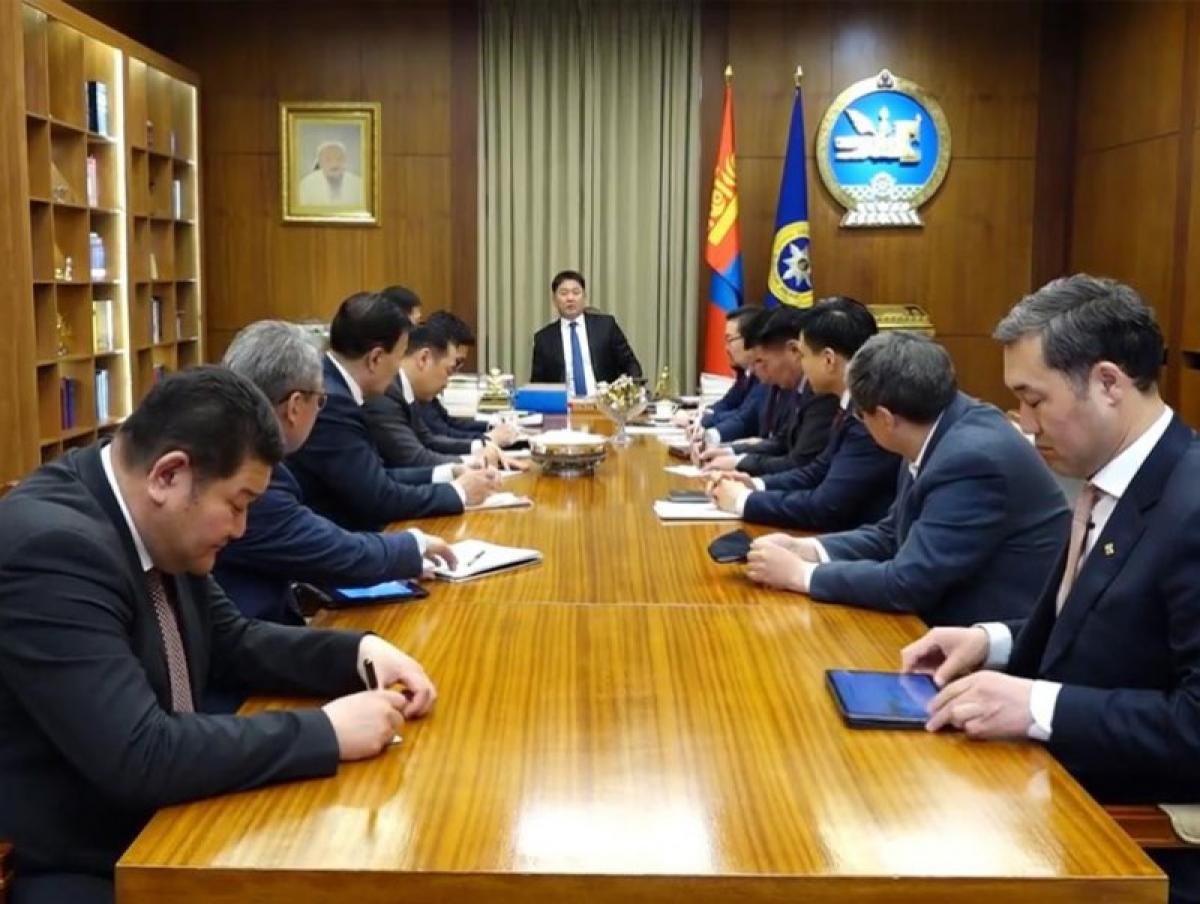 Ерөнхийлөгч төрийн бүх шатанд хариуцлагын тогтолцоог чангатгаж, түргэн шуурхай, дорвитой арга хэмжээ авахыг сануулжээ