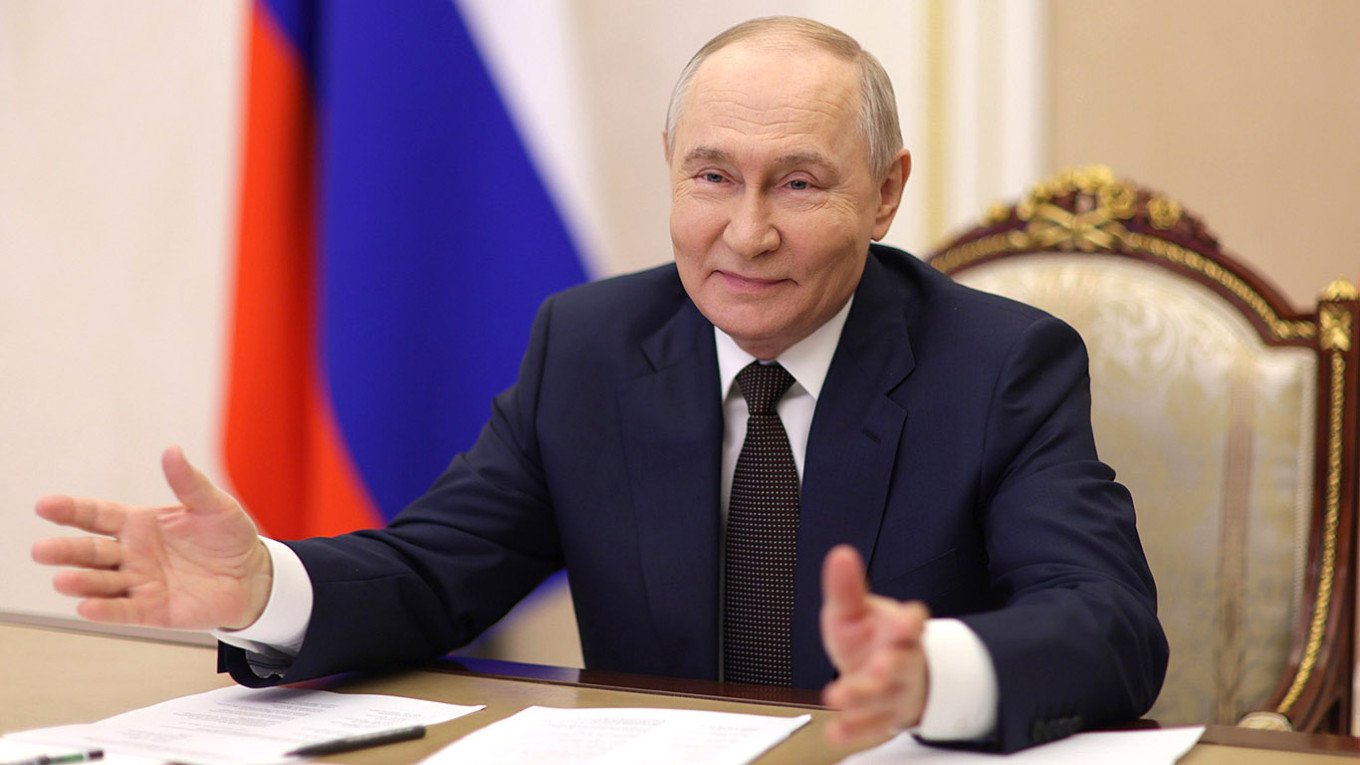 В.Путин: Терроризмтой тэмцэхийн тулд гар утасны интернэт сүлжээг заримдаа хаахаас өөр арга байхгүй