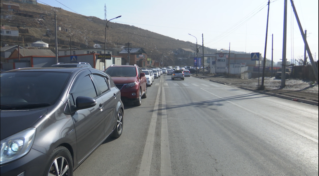 Улаанбаатар хотод 700 орчим мянган тээврийн хэрэгсэл хөдөлгөөнд оролцож байна