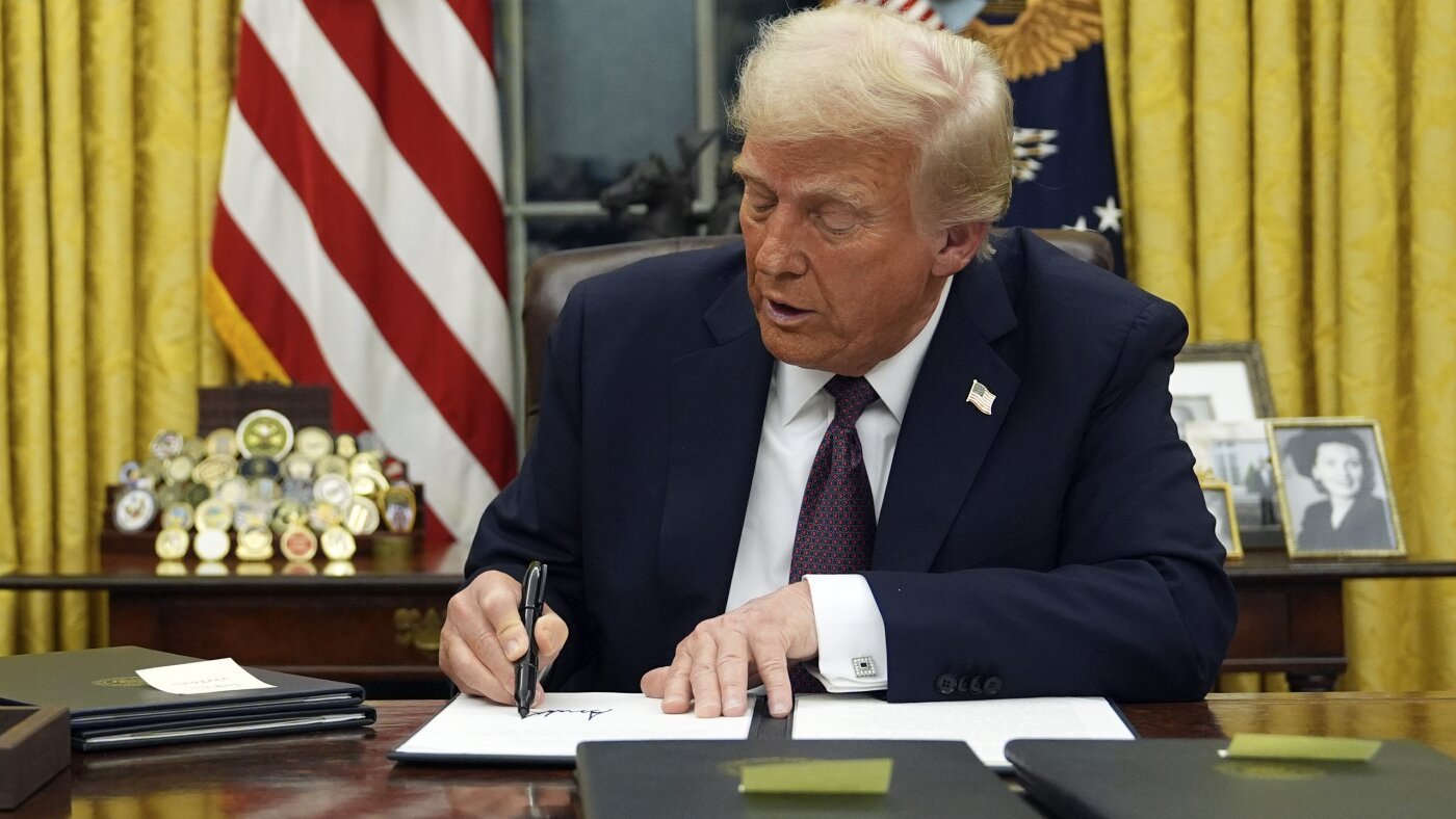 Д.Трамп: Ираны эсрэг явуулахаар төлөвлөж байсан цэргийн ажиллагааг түр хугацаагаар хойшлууллаа