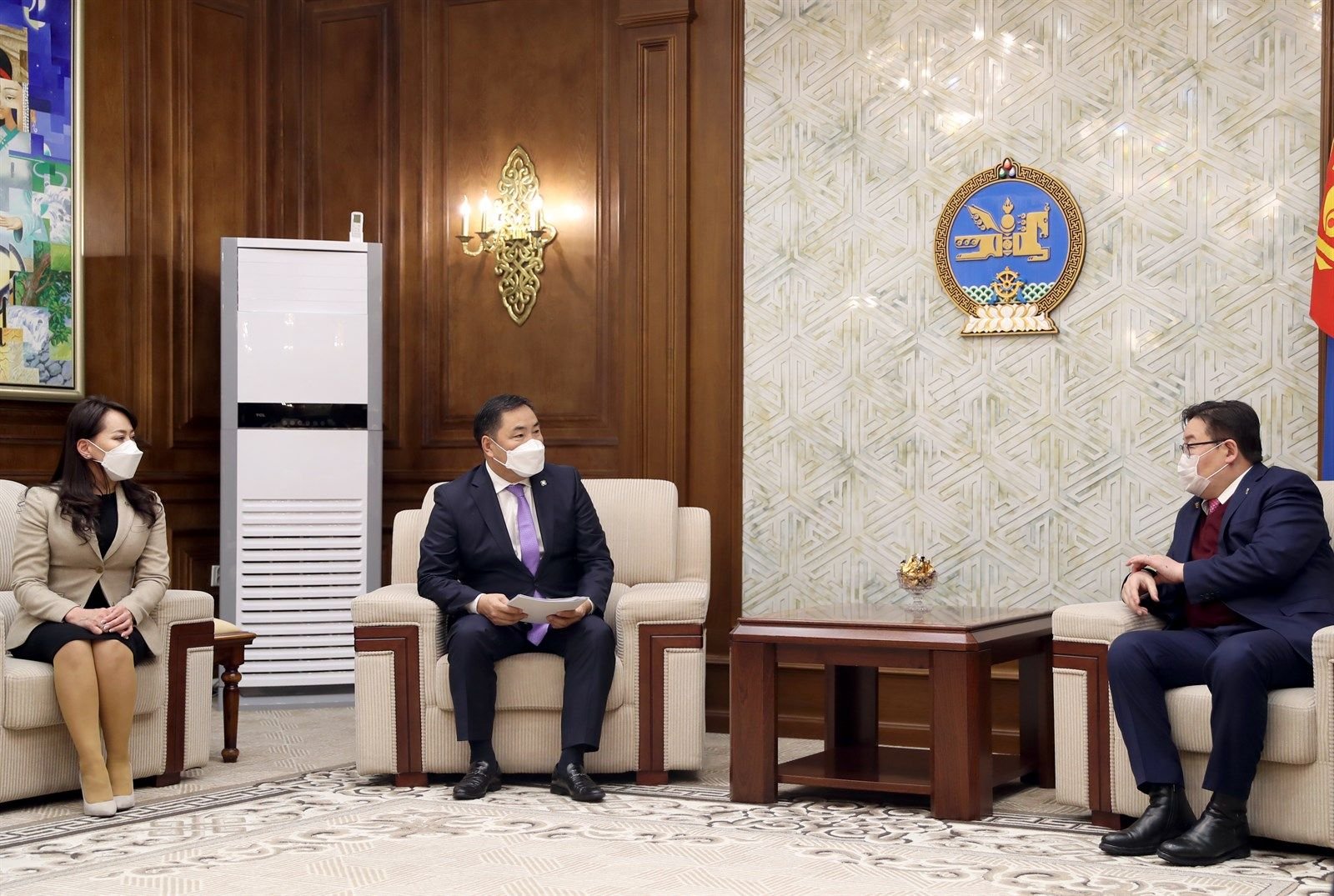 Тэтгэвэр нь тодорхой хувь хэмжээгээр өвлөгдөх хамтын тэтгэврийн хуулийн төслийг өргөн барилаа 