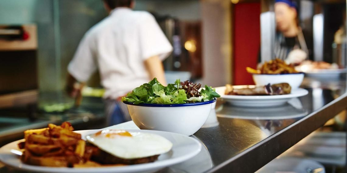 Хоол идэхэд 20-30 минут зарцуулах хэрэгтэй ч залуучууд 3-5 минут зарцуулдаг