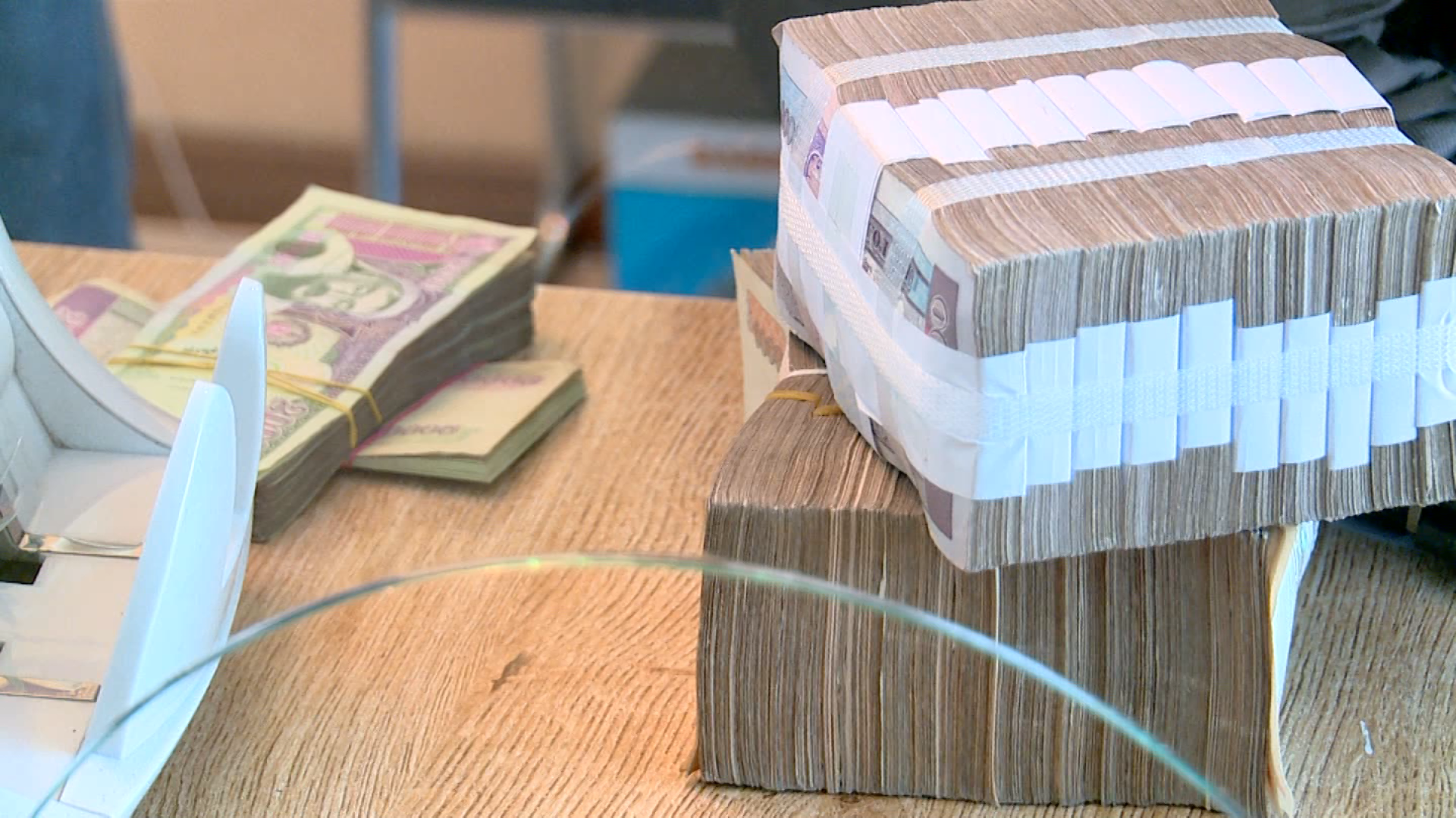 Банкууд хууль зөрчсөн гэж үзвэл сүүлийн 10 жилийн хугацаанд ипотекийн зээл авсан  иргэд нэг хувийн шимтгэлээ буцаан авч болно