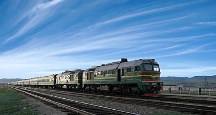 55 вагон салхинд туугдан 20 гаруй км газар өнхөрсөн байна