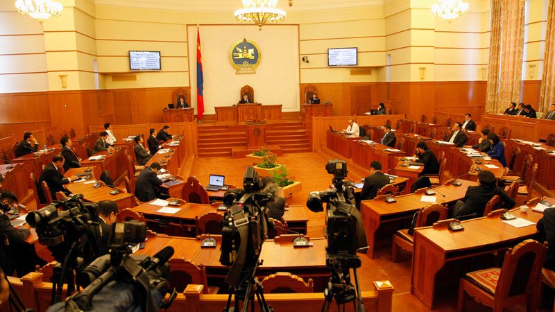 Монгол Улсын Үндсэн хуулийн цэцийн гишүүнийг томилох, чөлөөлөх тухай асуудлыг хэлэлцэнэ