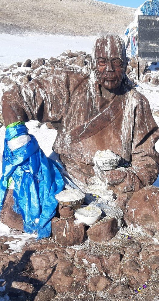 Цонх, тагтаараа сүү өргөх нь бусдын эд хөрөнгийг бохирдуулан, бухимдлыг төрүүлж байгаа учраас муу үр дагавартай 