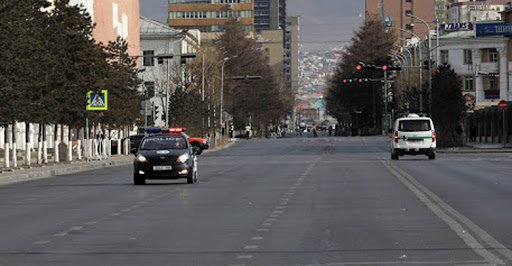 Эдийн засагчид хөл хориог үр дүнтэй тогтоож чадахгүй бол улс орны эдийн засаг уналтад орсоор байгааг анхааруулаад байна