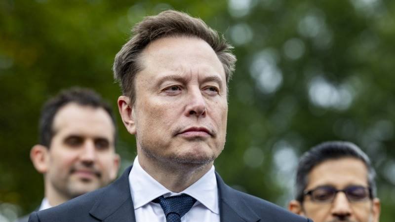 Тэрбумтан Илон Маск АНУ-ын хүүхэд бүрд “SpaceX” компанийн нэгж хувьцаа бэлэглэнэ