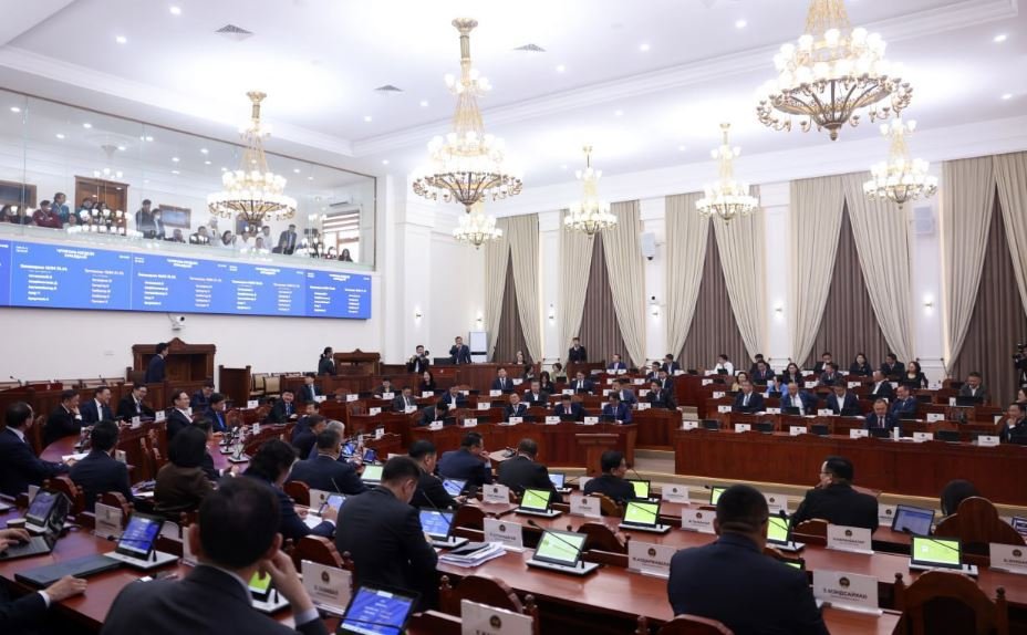 2026 оны улсын төсвийн төслийг хуулийн хугацаанд нь УИХ-д өргөн мэдүүллээ 