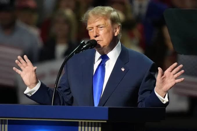 Д.Трамп: Манай нам завсрын сонгуульд ялбал АНУ-ын насанд хүрсэн иргэн бүрд 5 мянган доллар тараана 