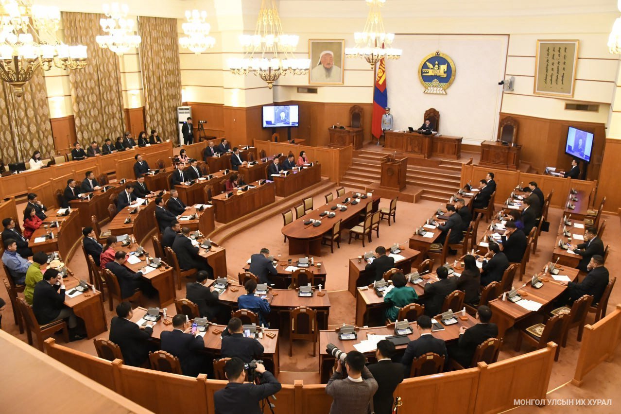 УИХ-ын нийт гишүүдийн гуравны хоёр нь зөвшөөрвөл УИХ өөрөө тарах шийдвэр гаргах боломжтой
