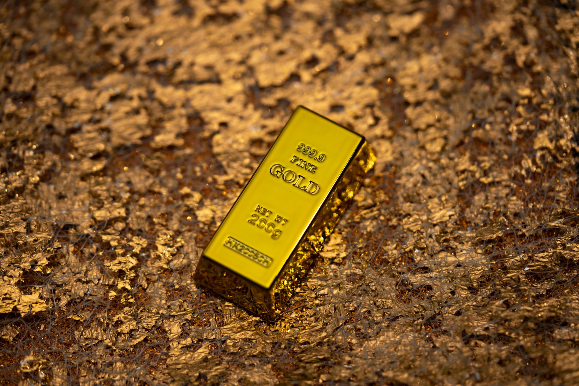 Дэлхийн зах зээл дээр алтны ханш түүхэн дээд үзүүлэлтдээ ойртсон бол нүүрсний эрэлт өндөр байна 