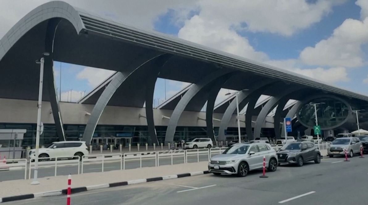 Арабын Нэгдсэн Эмират улсын Дубай хотод 35 тэрбум долларын өртөгтэй нисэх онгоцны буудлын терминалын бүтээн байгуулалтын ажлыг эхлүүлсэн байна
