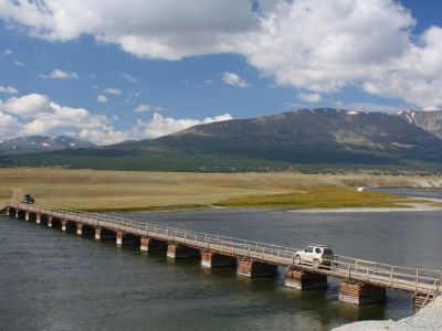 Bridge of lake Khoton and Khurgan 