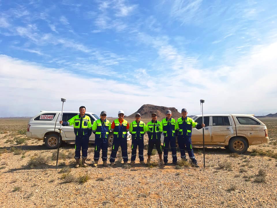 Манай компани нь 2018 оноос эхлэн авто болон төмөр замын ажлуудад геодезийн мэрийн баг гаргасаар иржээ.   