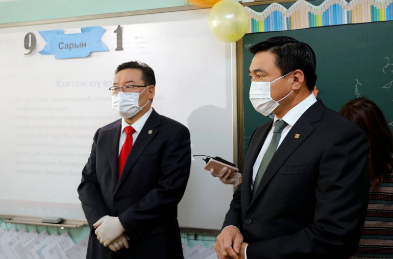 С.АМАРСАЙХАН: ЦАР ТАХЛЫН ЭНЭ ЦАГ ҮЕД ЦЭЦЭРЛЭГ, СУРГУУЛИЙН ЭМЧ НАРЫН ҮҮРЭГ ОРОЛЦООГ НЭМЭГДҮҮЛНЭ