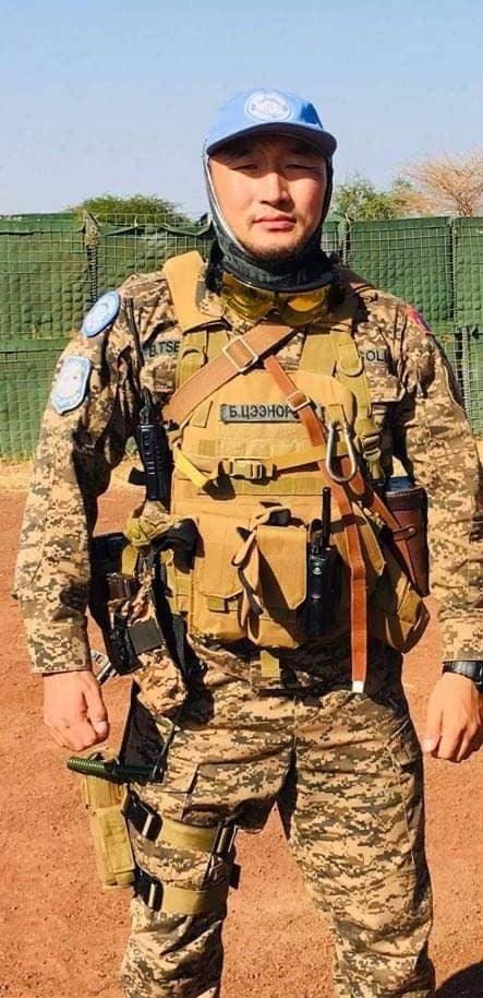 Энхийг сахиулагч Б.Цээноров: Гал нээлгүйгээр барьцаалагдсан хүнээ аварсандаа бид баяртай байна