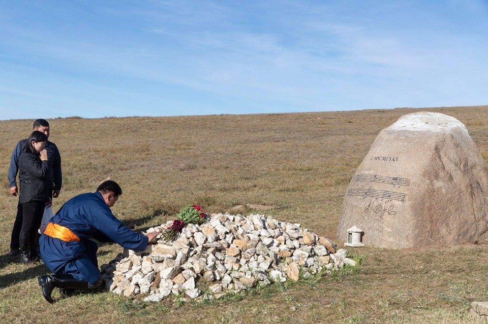 Б.Шарав агсны алтан шарилд хүндэтгэл үзүүлэв