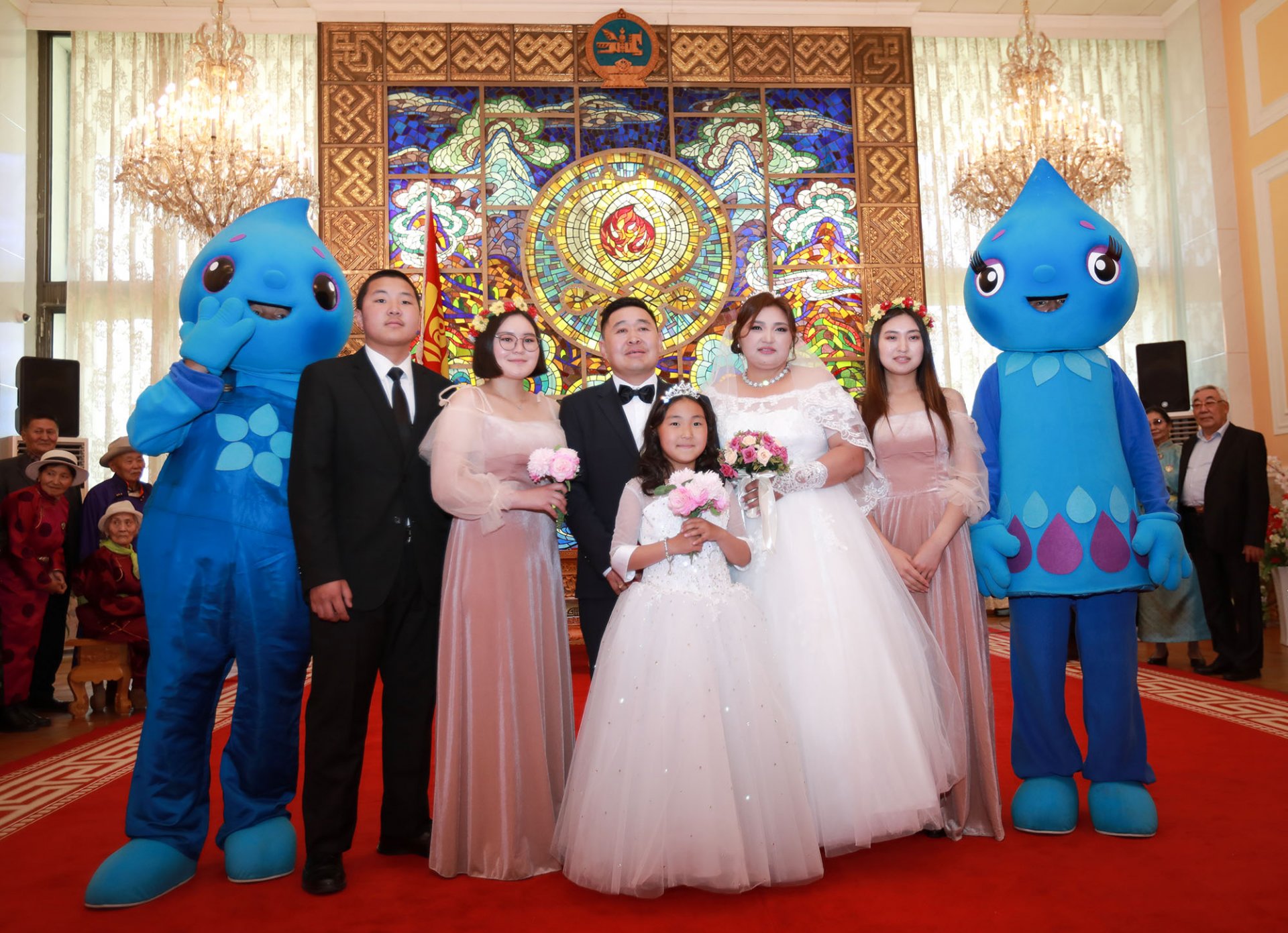 УСУГ-ын зургаан хос нэгэн зэрэг хуримлалаа