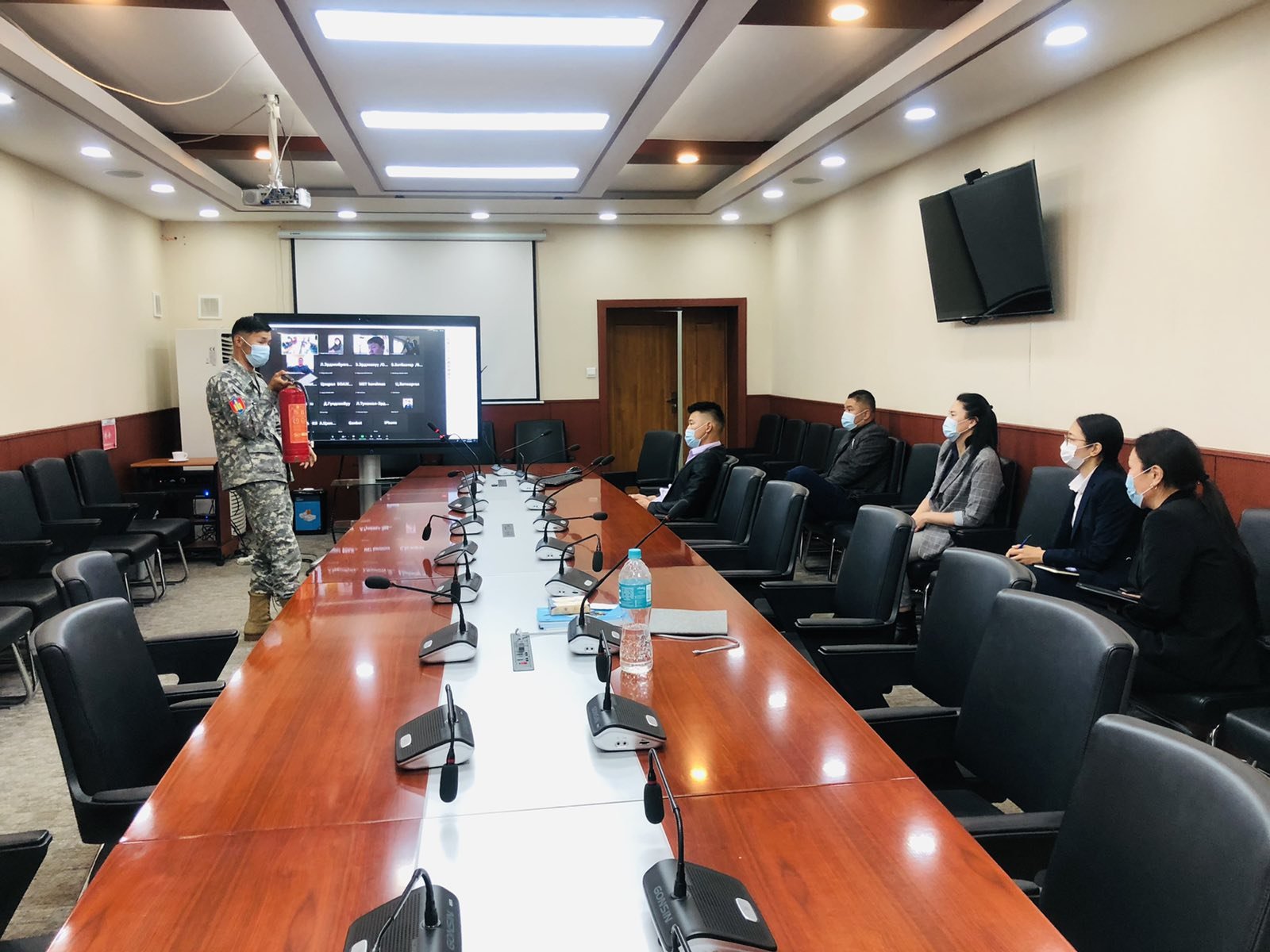 ГАМШГААС ХАМГААЛАХ, УРЬДЧИЛАН СЭРГИЙЛЭХ СУРГАЛТЫГ ЗОХИОН БАЙГУУЛЛАА