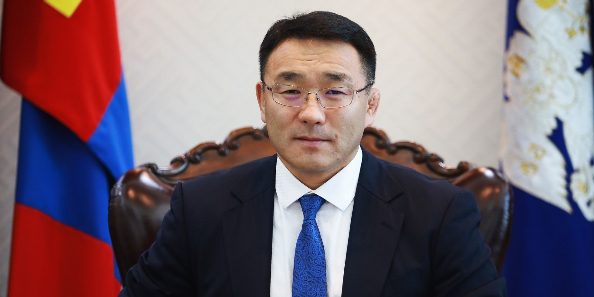 ТАТВАР ТӨЛӨГЧ ТА БҮХЭНДЭЭ БАЯРЛАЛАА