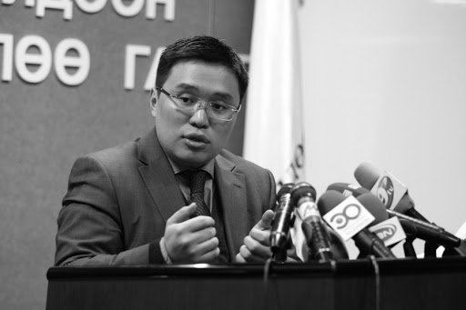 О.Магнайд 100 сая бол зүгээр л хоолны мөнгө