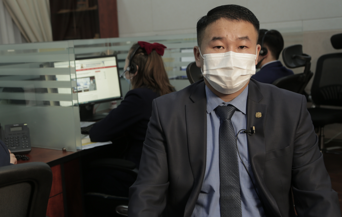 Б.Ууганбат: Төрийн албан хаагчид өглөө 08:30 цагаас өмнө, орой 17:00 цагаас хойш хөдөлгөөнд оролцоно