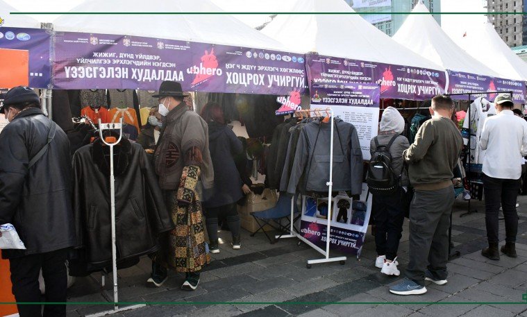 “Амралтын өдрийн худалдаа”-г  хуваарийн дагуу зохион байгуулж байна