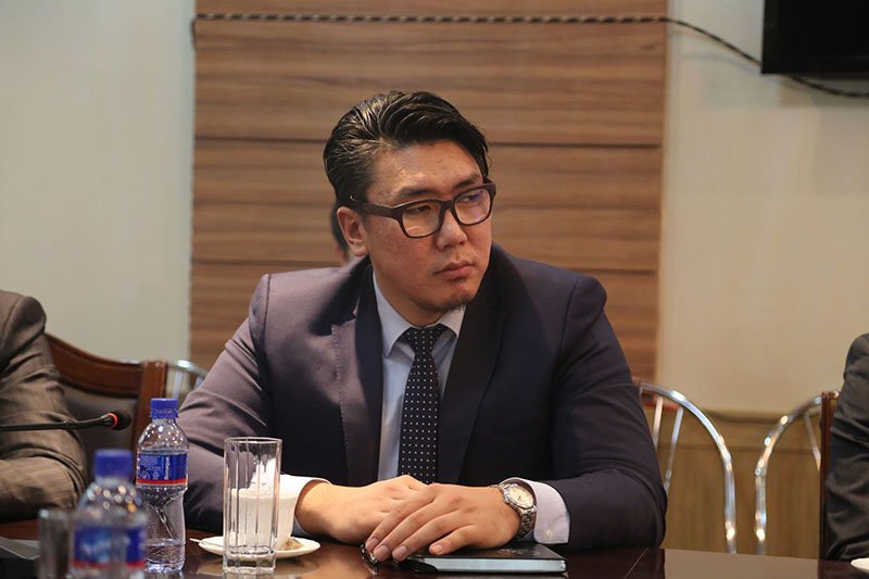 Э.АНАР: МОНГОЛЫН ₮ КАРТ ХЯЗГААРЛАГДМАЛ ЭРХТЭЙГЭЭР ОЛОН УЛСАД ГАРАХ БОЛОМЖТОЙ