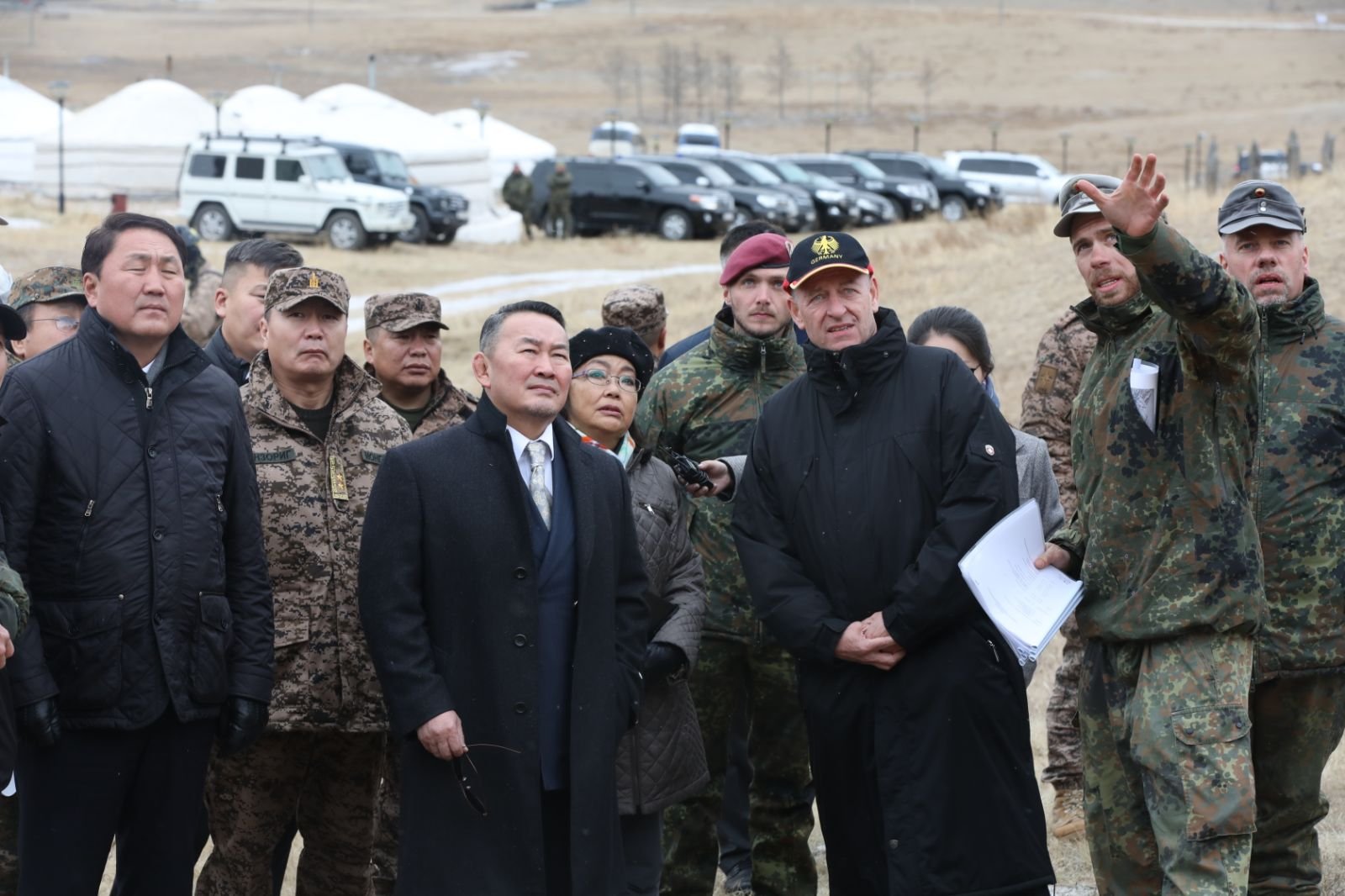 Монгол Улсын Ерөнхийлөгч Х.Баттулга Монгол-Герман улсын Зэвсэгт хүчний хамтарсан сургалтын үйл ажиллагаатай танилцлаа