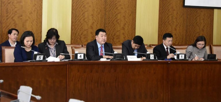 “Агаарын тээврийн зайлшгүй үйлчилгээний хөтөлбөр” батлагдав