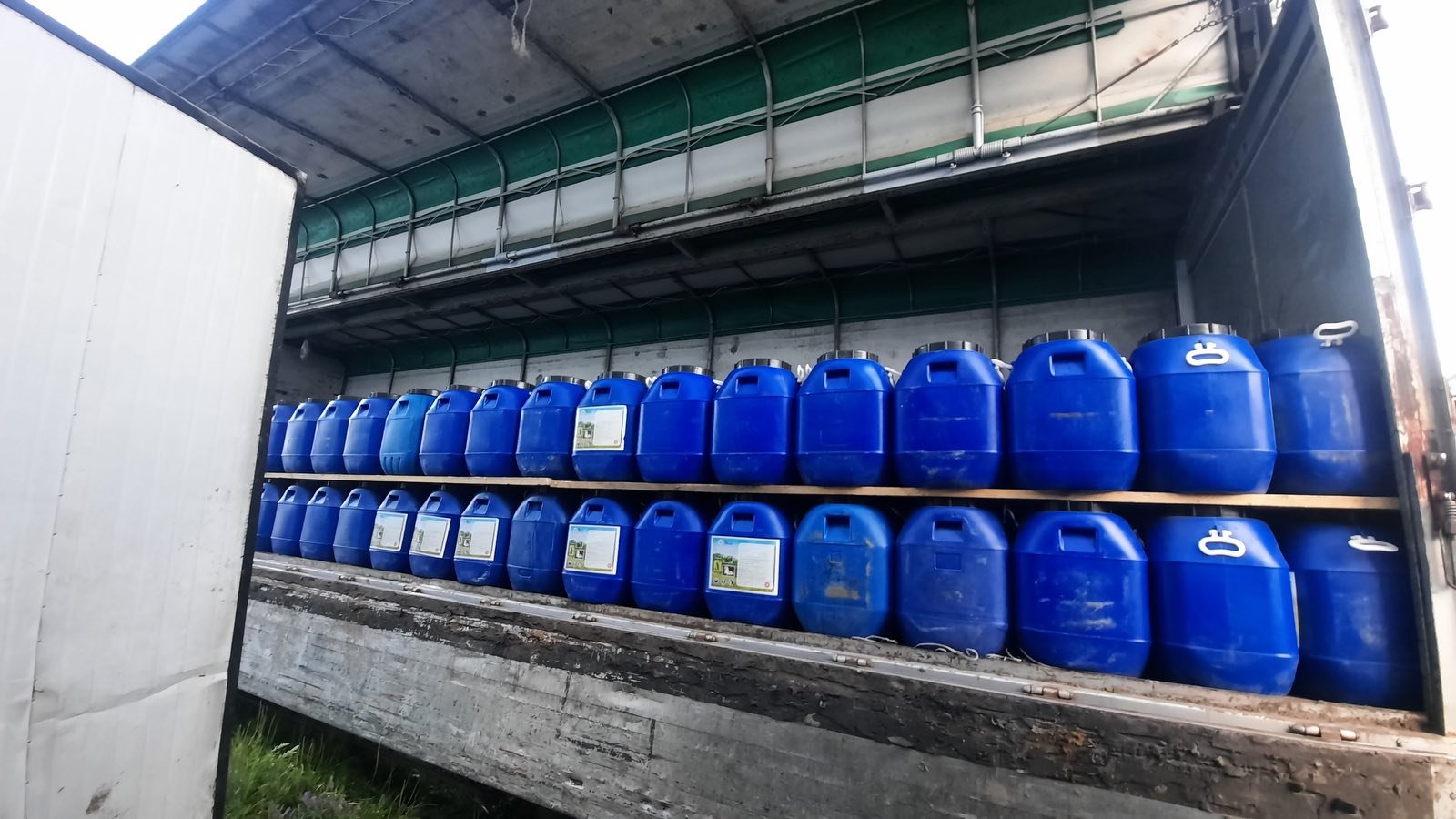 ШИНЖЛЭХ УХААН ҮЙЛДВЭРЛЭЛИЙН “ШИМ” ХХК НИЙГМИЙН ХАРИУЦЛАГЫН ХҮРЭЭНД 20 ТОНН БАКТЕРИЙН БИО БЭЛДМЭЛ НИЙЛҮҮЛЛЭЭ