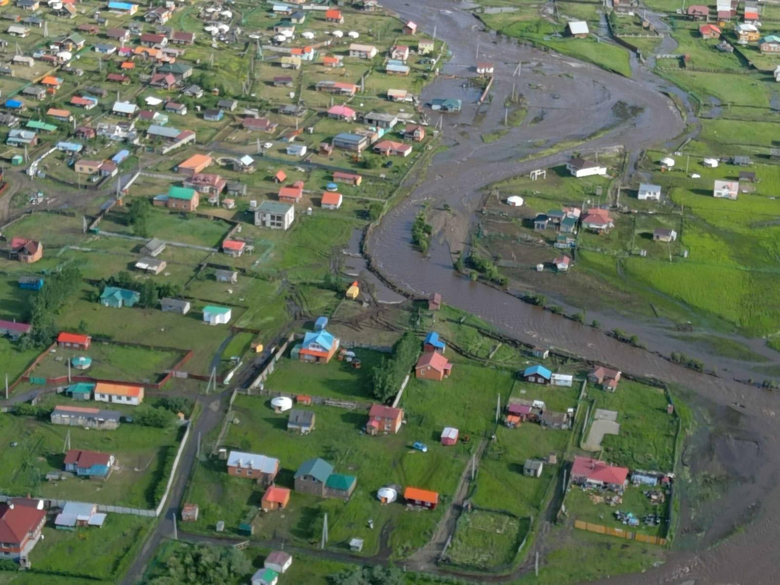 100 гаруй айлыг нүүлгэн шилжүүлж байна