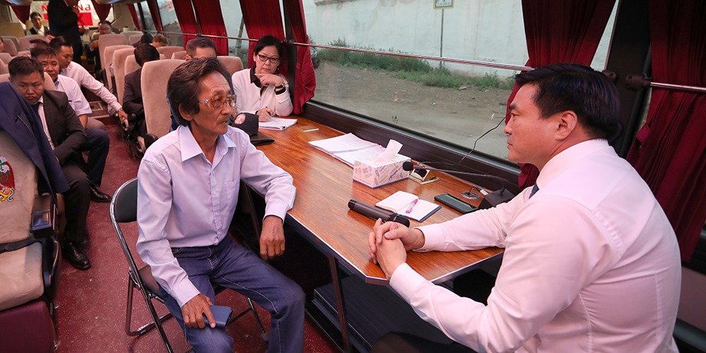 Нийслэлийн ЗДТГ-ын явуулын ажлын байр Баянгол, Сүхбаатар дүүргүүдэд ажиллалаа