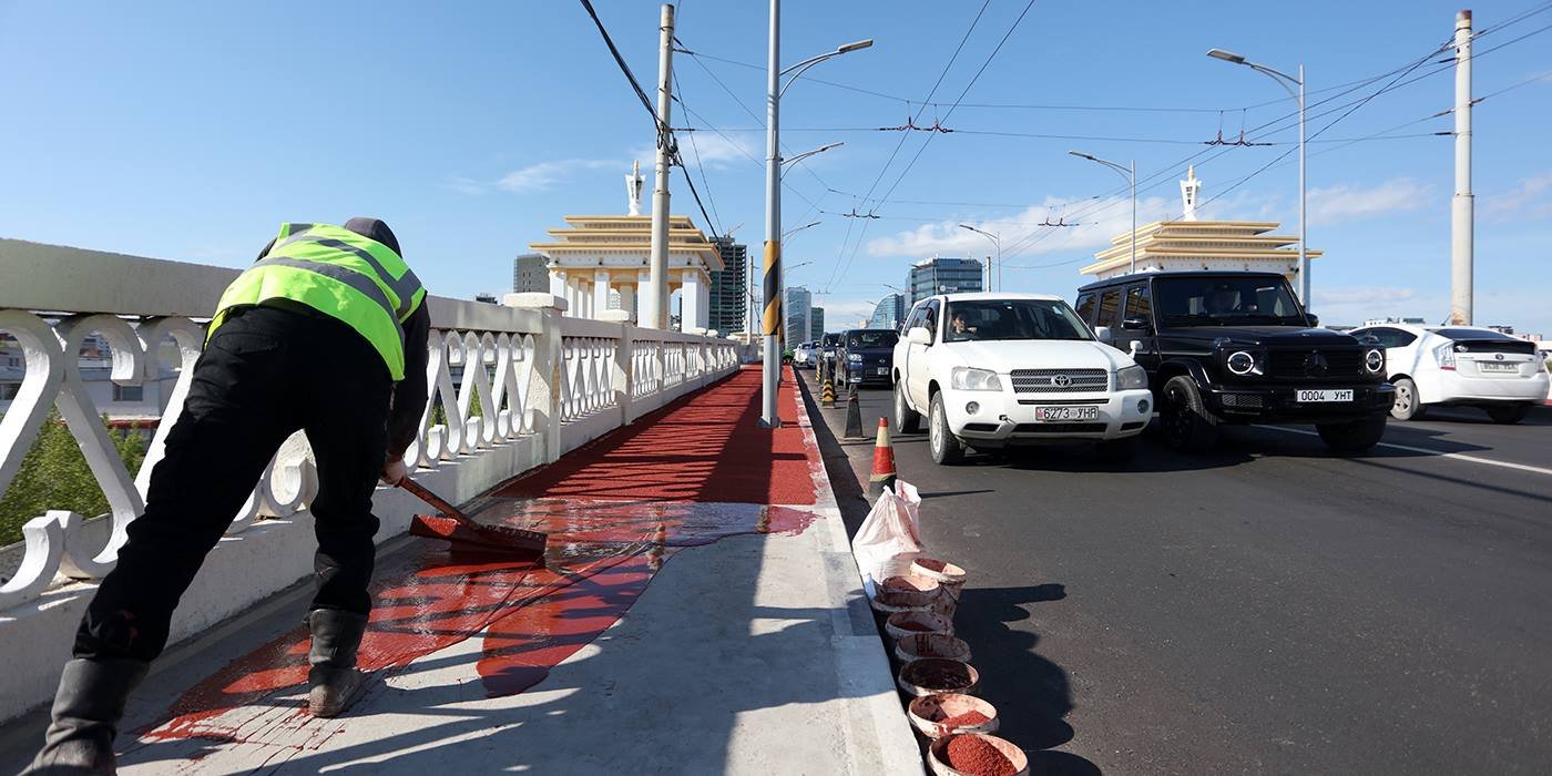 Энхтайваны гүүрний явган хүний замын засвар өнөөдөр дуусна