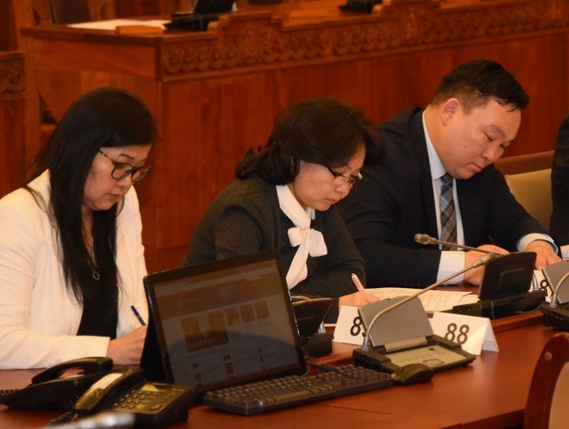 Комиссын нийт гишүүдийн 40-өөс доошгүй хувь нь аль нэг хүйсийн төлөөлөл байх саналыг дэмжлээ