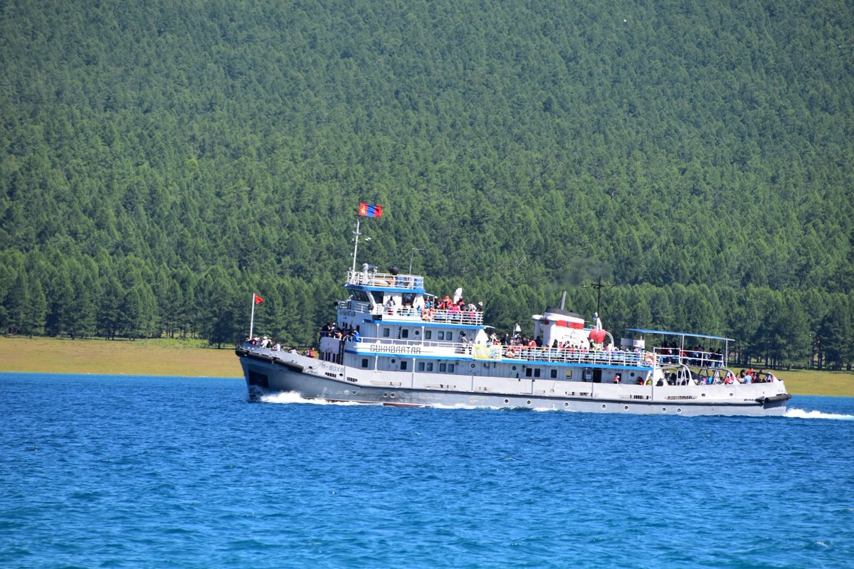 Хөвсгөл нуурт усан онгоц хөвж эхэлсний 109 жилийн ой тохиож байна