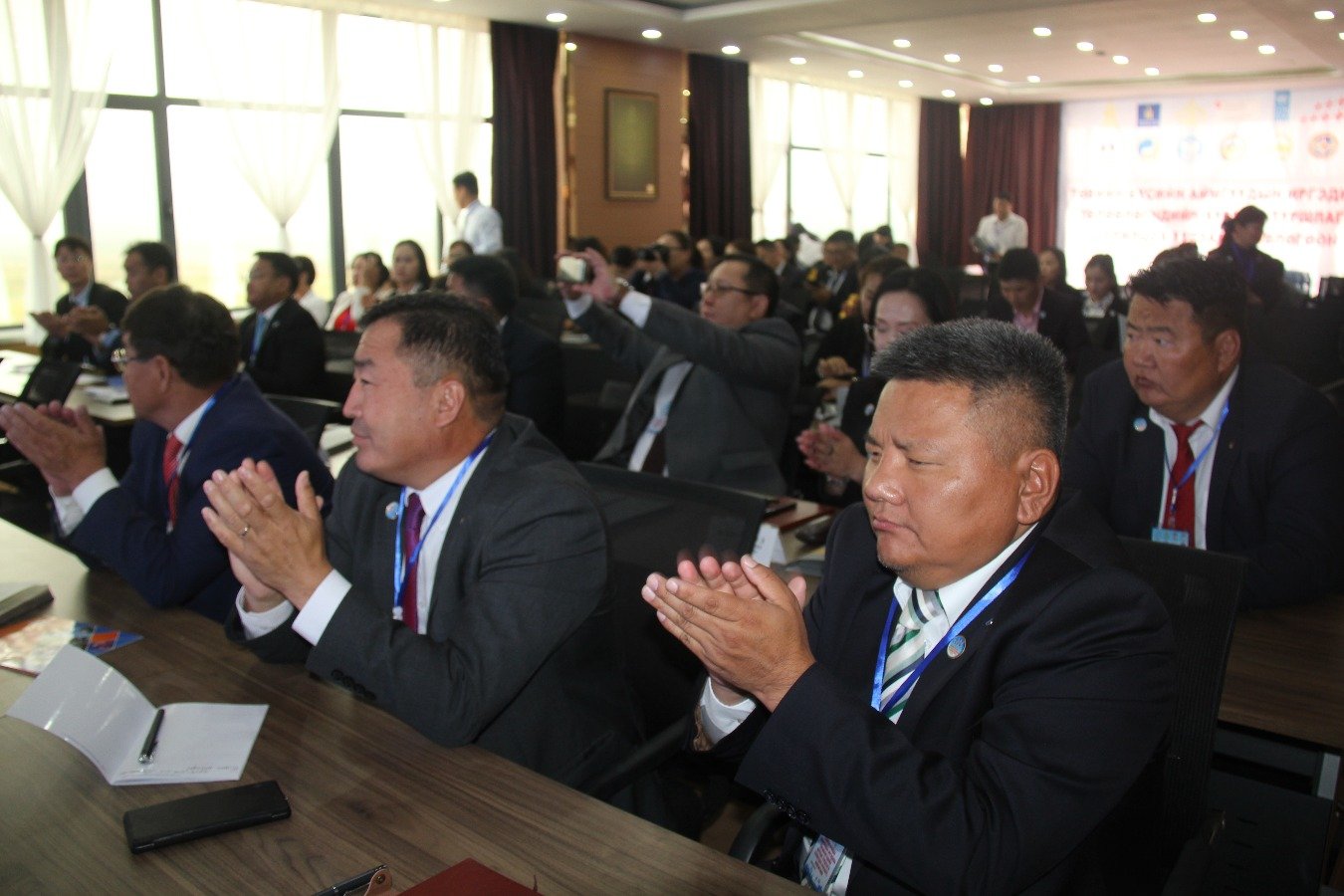 Төвийн бүсийн аймгуудын ИТХ-ын Ажлын албаны ажилтнуудын туршлага солилцох уулзалт, зөвлөгөөн Дархан-Уул аймагт болж байна