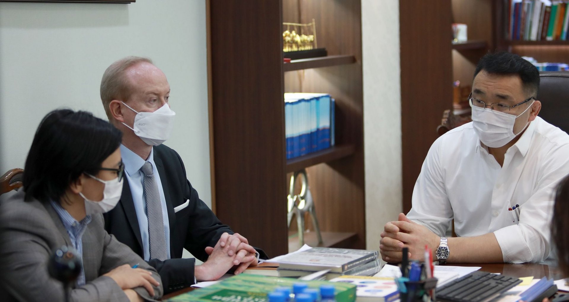 Хотын дарга Европын сэргээн босголт, хөгжлийн банкны суурин төлөөлөгчийг хүлээн авч уулзлаа