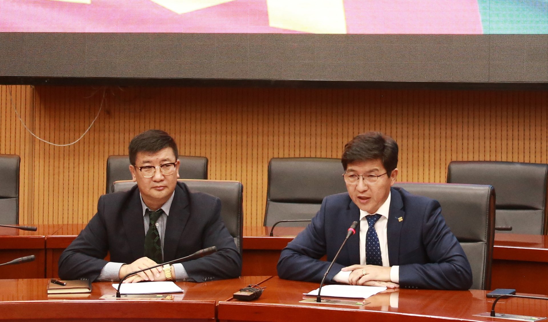 Гадаад харилцааны яам ”Монгол бичгийн сарын аян”-ыг эхлүүлэв