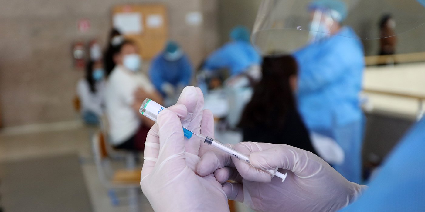 Маргааш дархлаажуулалт болон PCR шинжилгээний цэгүүд хэвийн ажиллана