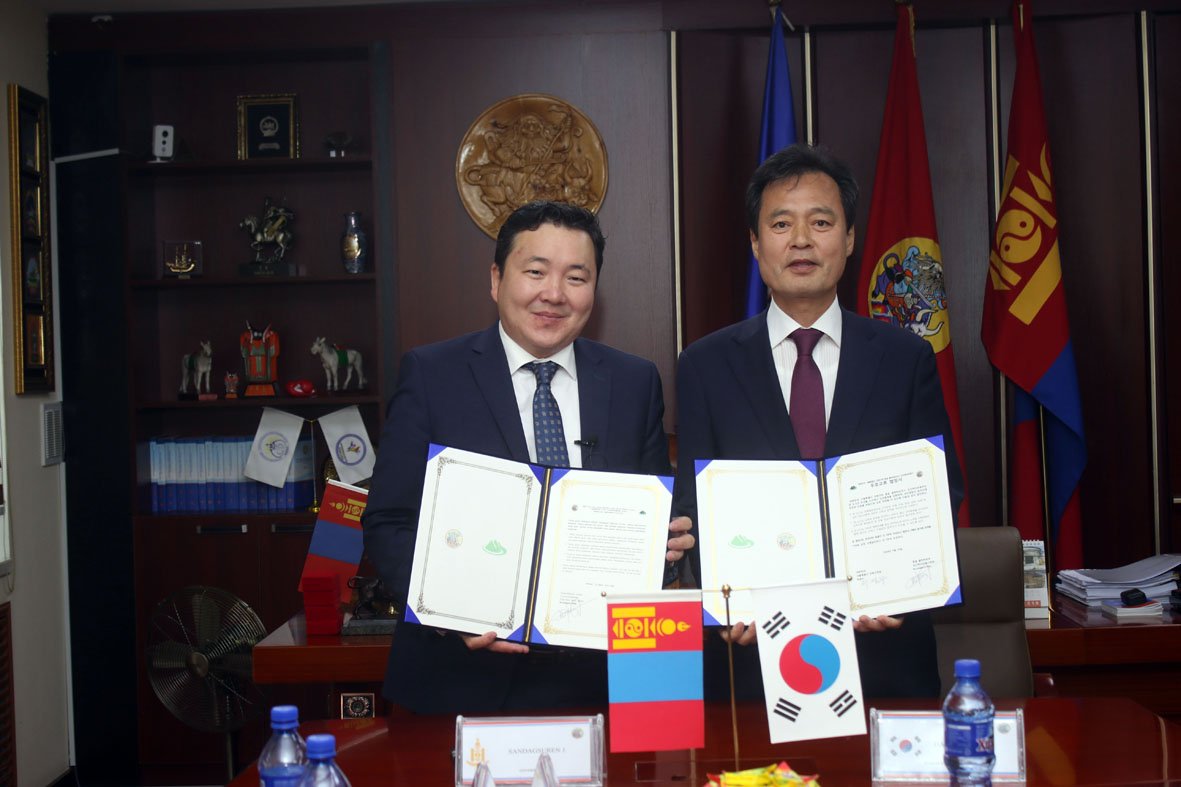 СОНГИНОХАЙРХАН ДҮҮРЭГ СӨҮЛ ХОТЫН КАНГБУК ДҮҮРЭГТЭЙ ХАМТЫН АЖИЛЛАГААНЫ ГЭРЭЭ БАЙГУУЛЛАА