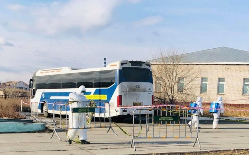 Тусгаарлалтад байхдаа архи авах гэсэн иргэнийг 150.000 төгрөгөөр торгов