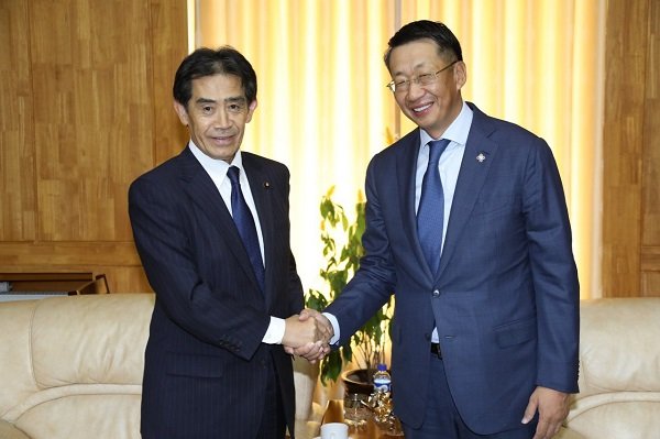 ШАДАР САЙД Ө.ЭНХТҮВШИН БХАТИХ-ЫН БАЙНГЫН ХОРООНЫ ОРЛОГЧ ДАРГА БАЙМАЧИЛИНТЭЙ УУЛЗАВ