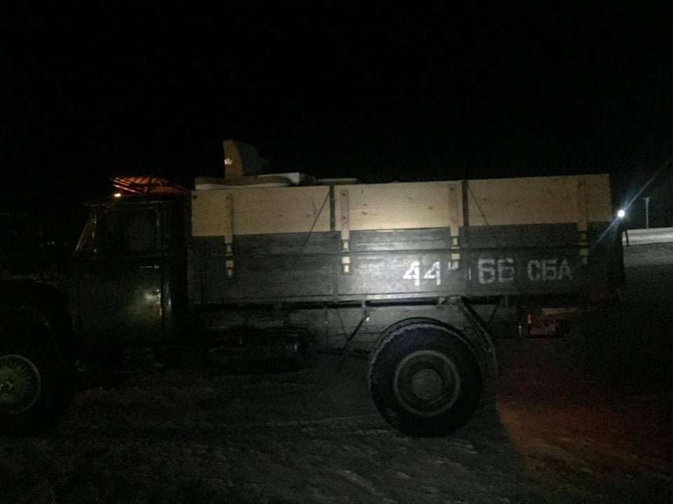 Автотээврийн товчоогоор нэвтрүүлэхээр завдсан 4 тонн нүүрсийг хураалаа