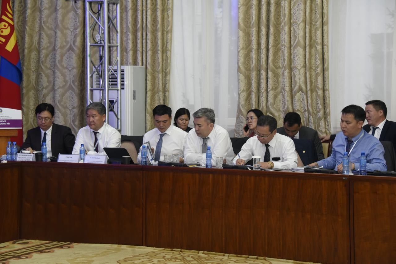 Р.ДАГВА: ҮНДСЭН ХУУЛИЙН ЗҮЙЛ ЗААЛТУУД, ТЭДГЭЭРТ ОРУУЛАХ НЭМЭЛТ, ӨӨРЧЛӨЛТ НЬ ҮНДСЭН ХУУЛЬ, ТҮҮНИЙ ҮЗЭЛ БАРИМТЛАЛЫН СУУРЬ ЗАРЧМЫН ИЛЭРХИЙЛЭЛ БАЙХ ЁСТОЙ