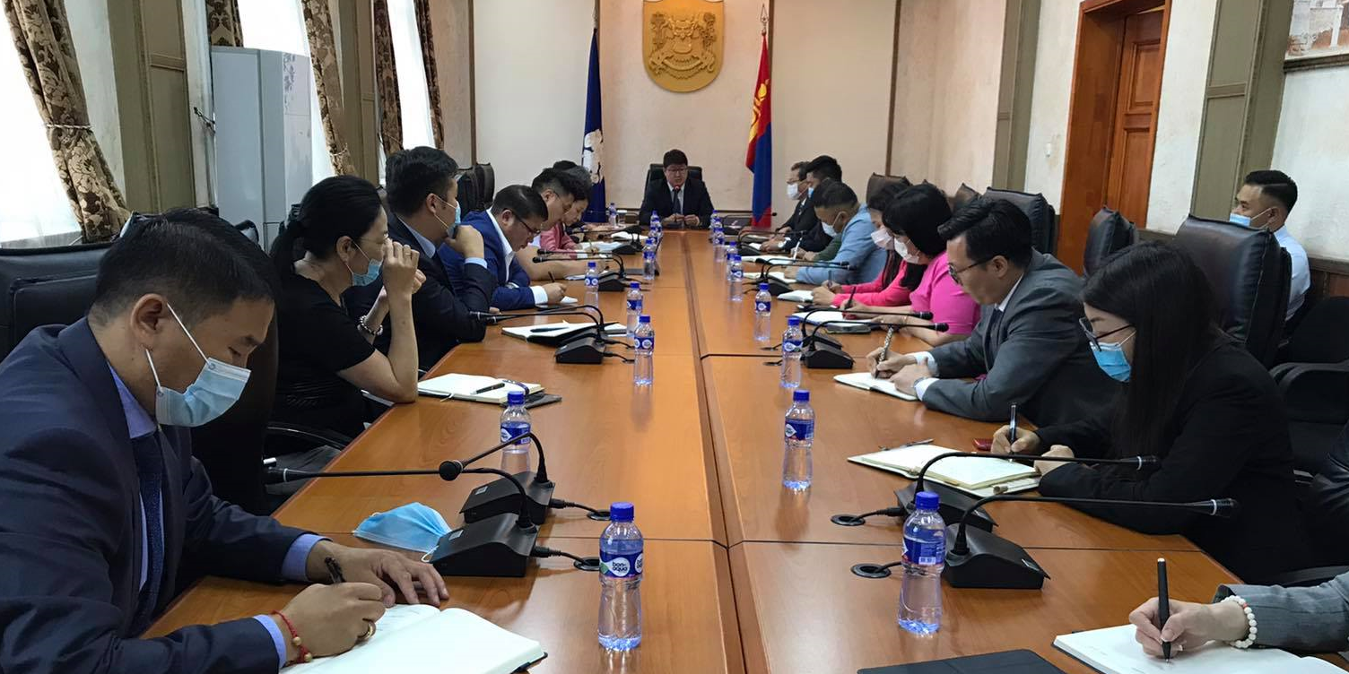 Ж.Батбаясгалан: Нийслэлд шинэ хүн ирж, шинэ зүйл яриагүй учраас та бүхэн эрхэлсэн ажилдаа эзэн байж, хариуцлагатай ажиллах нь чухал