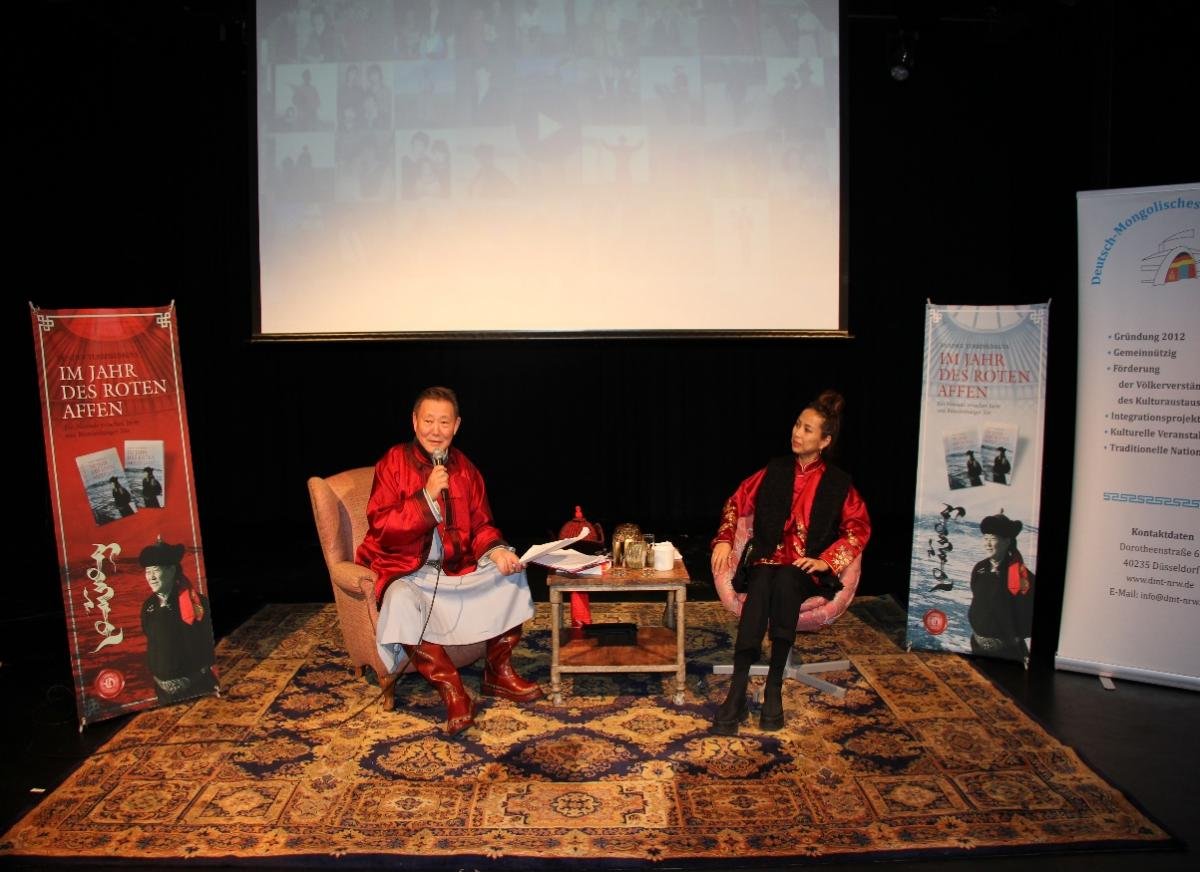 Д.Тэрбишдагвын номын танилцуулга Дюссельдорф хотод болов