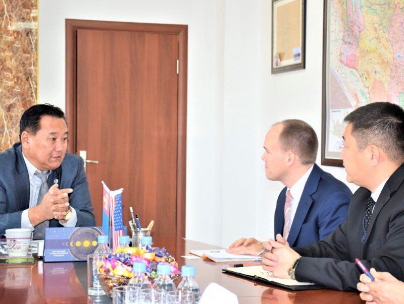 АНУ-ын Элчин Сайдын Яамны Консулын хэлтсийн даргыг хүлээн авч уулзав